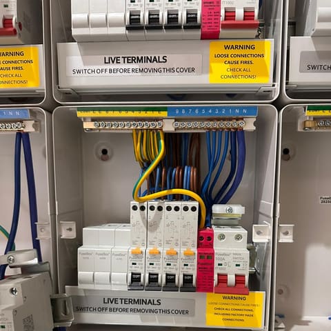 Electrical work in Wimbledon, photo 6